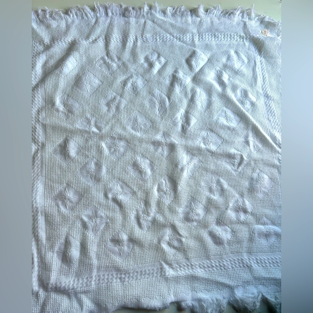 Vintage Knitted Stars White Blanket